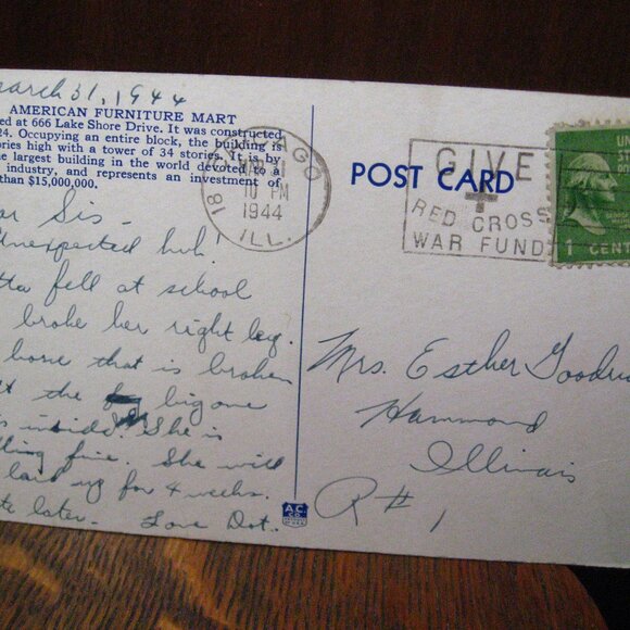 Chicago American Furniture Mart Vintage 1940's Postcard - Picture 3 of 5